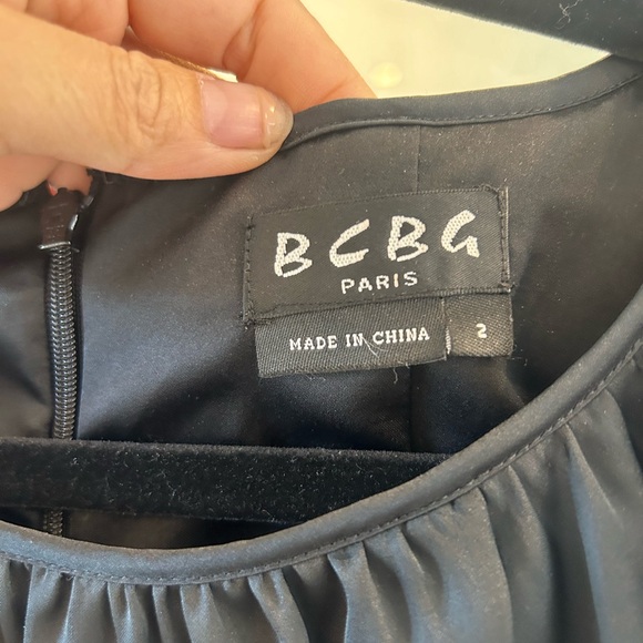 BCBG satin dress size 2 NWOT - Picture 2 of 7